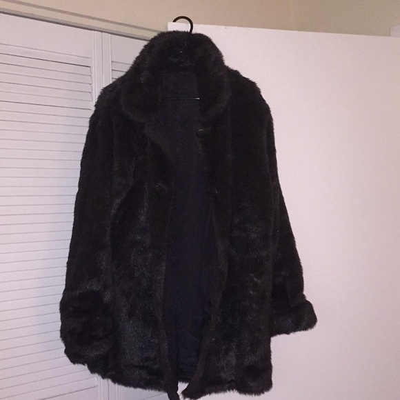 BEAUTIFUL CHOCOLATE BROWN FAUX MINK COAT - Picture 1 of 4